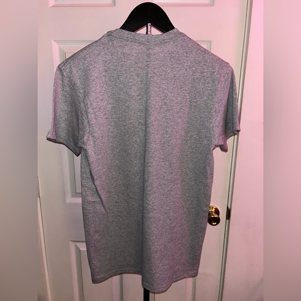 Gray Graphic T-Shirt with Bold Text, NWT! Size Small - Picture 4 of 4